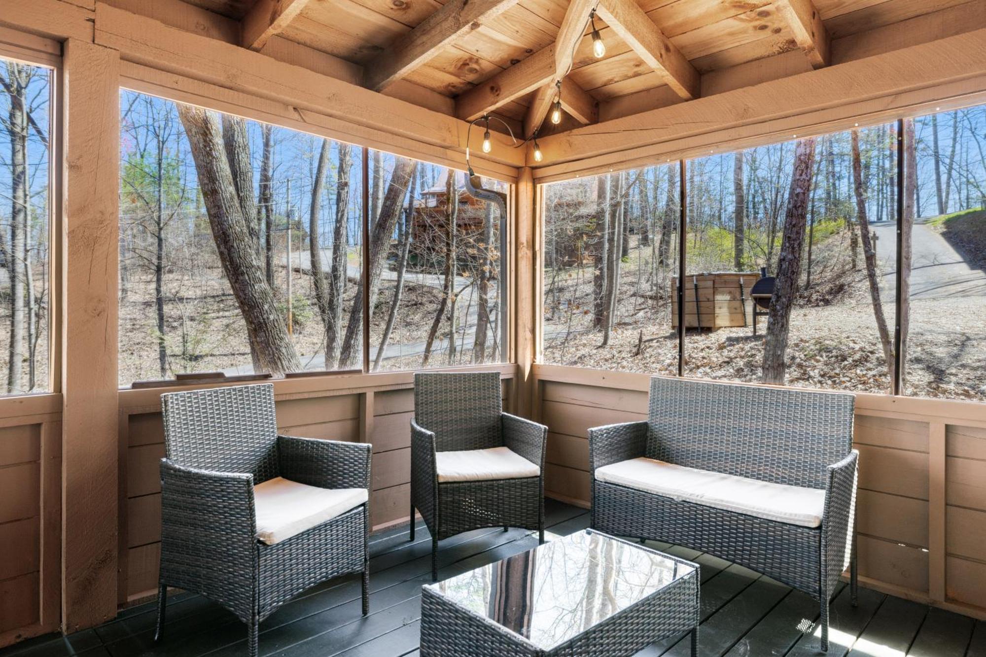 Cozy Family Friendly Cabin With Hot Tub, Near Gatlinburg, Pigeon Forge, Dollywood Sevierville Exteriér fotografie